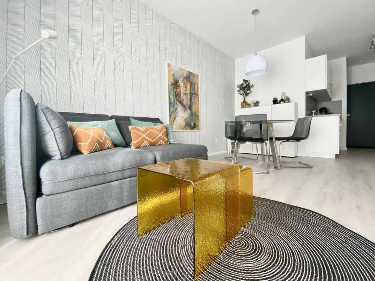 Modernes Apartment, Terrasse Und Garten Am Lilienthalpark Im Suedwesten Berlins Eksteriør billede