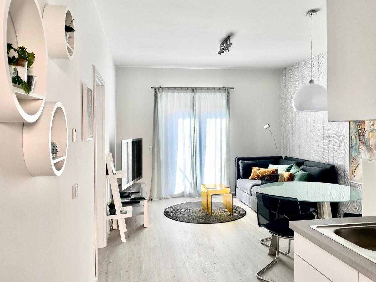 Modernes Apartment, Terrasse Und Garten Am Lilienthalpark Im Suedwesten Berlins Eksteriør billede