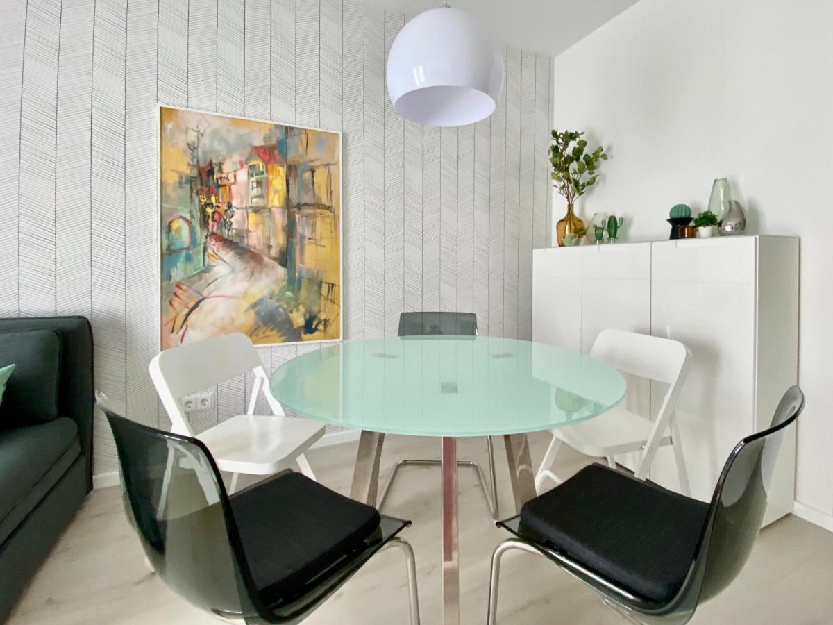 Modernes Apartment, Terrasse Und Garten Am Lilienthalpark Im Suedwesten Berlins Eksteriør billede