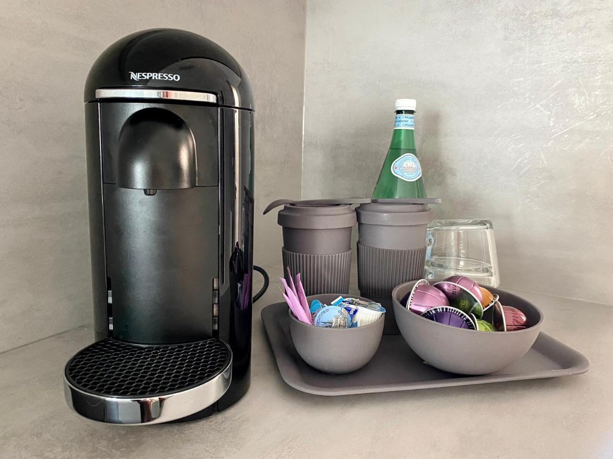 Modernes Apartment, Terrasse Und Garten Am Lilienthalpark Im Suedwesten Berlins Eksteriør billede